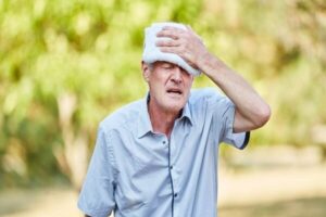 Read more about the article پیشنهادات طب سنتی برای پیشگیری از گرمازدگی در فصل تابستان