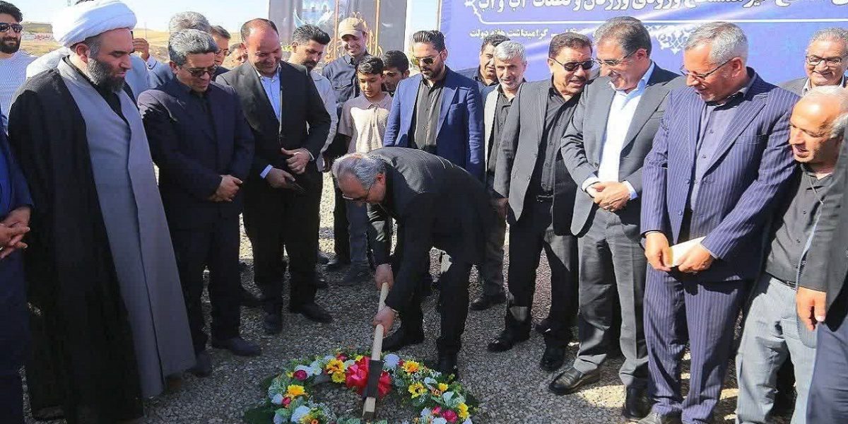 آیین کلنگ زنی تقاطع غیر همسطح ورودی ورزقان