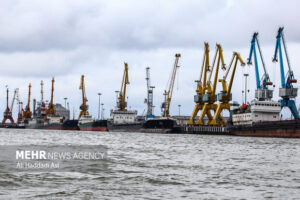 Read more about the article توافق راهبردی ایران و قزاقستان برای تحقق تجارت ۳ میلیارد دلاری؛ تقویت همکاری‌های لجستیکی و توسعه مسیرهای حمل‌ونقل منطقه‌ای