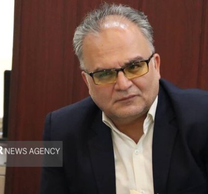 تأکید فرماندار سمنان بر نظارت جدی در بازار و اولویت‌دهی به معیشت مردم