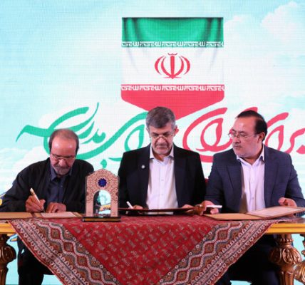 مشارکت خیرین یزدی برای ساخت ۱۷۴ کلاس درس دیگر
