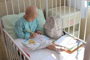 Read more about the article رادیوداروها: نقطه عطف درمان سرطان کودکان