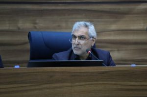 Read more about the article راهکارهای کاهش کسری بودجه تشریح شد نفت ۶۰ دلاری با ۵۱ دلار فروخته شد