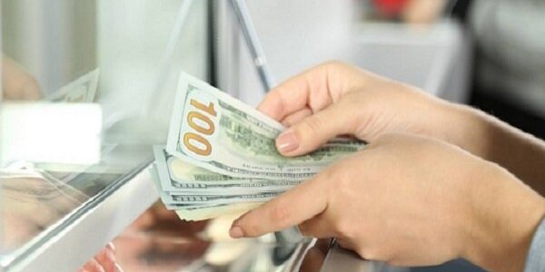 محدودسازی رسمی ارز ۲۸۵۰۰ تومانی و هم‌گرایی نرخ‌های مرکز مبادله