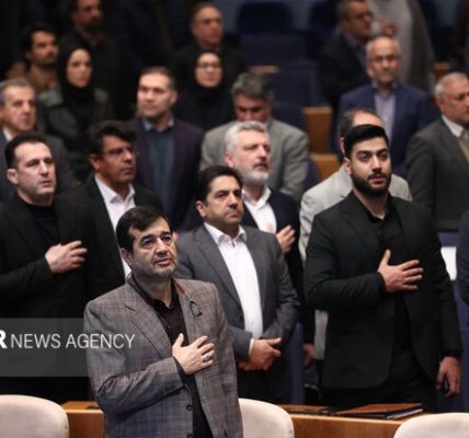 یک مربی مطرح دنیا هم حرف می زند مورد هجوم قرار می گیرد
