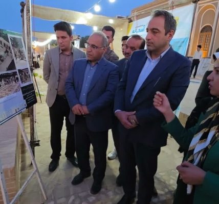 برپایی نمایشگاه آثار معماری در میبد